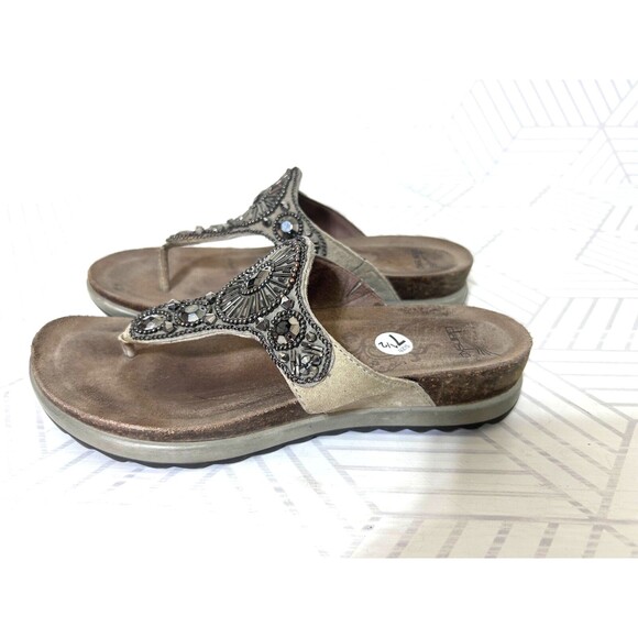 Dansko Sandals EU 38 US 7.5 Pamela Taupe Nubuck Leather Jeweled Thong Sandals - Picture 2 of 9